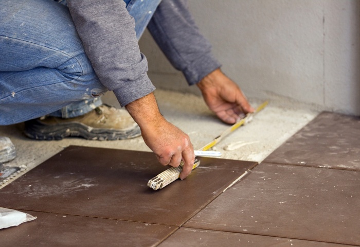  揭秘瓦工施工：那些师傅们藏着的 “潜规则”​